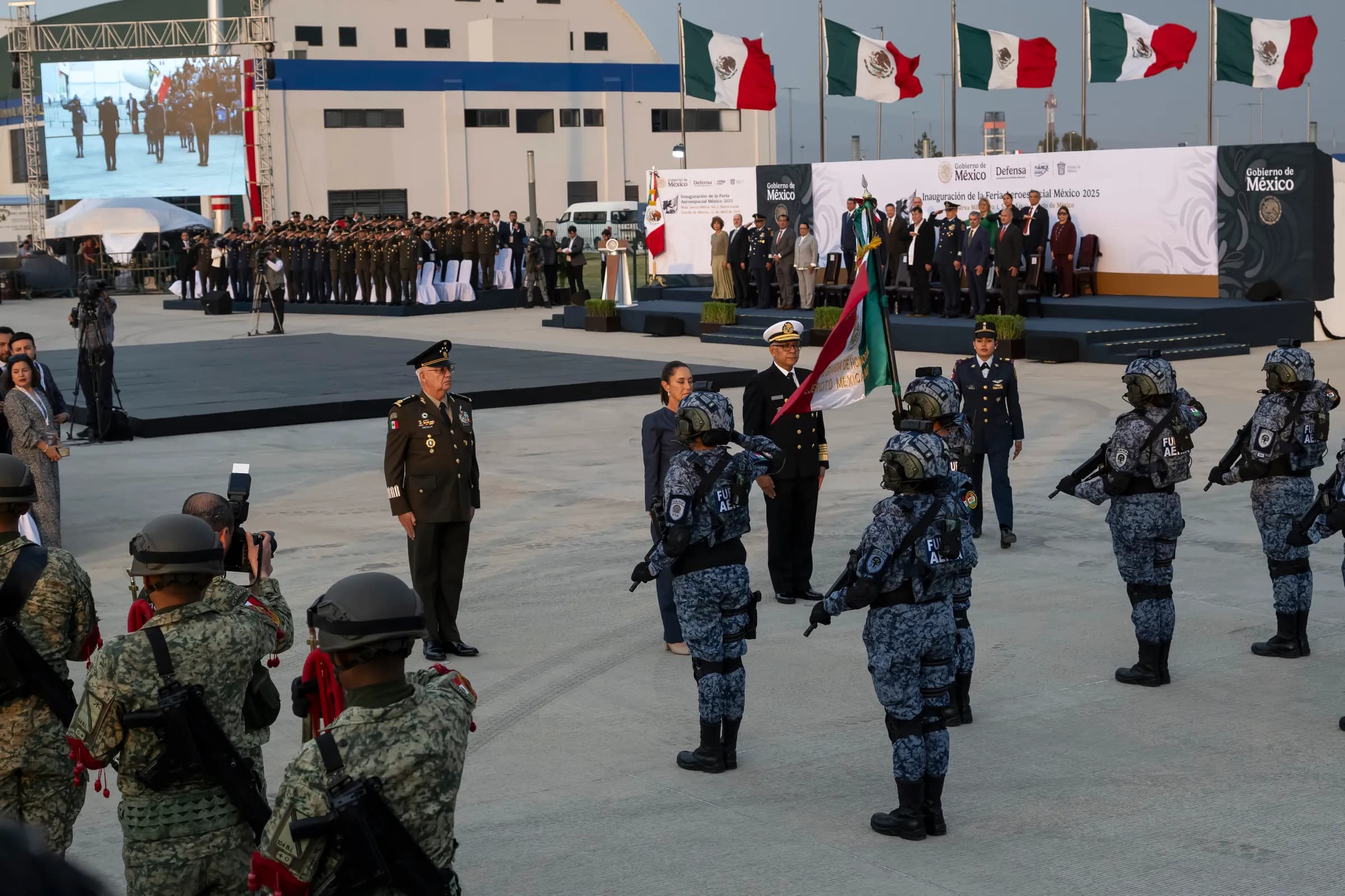 Inauguración de la Feria Aeroespacial México